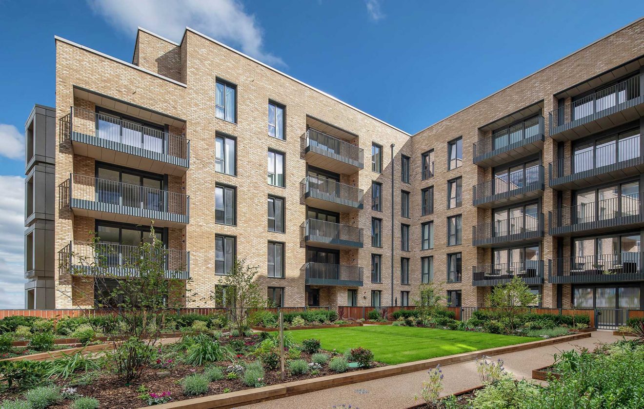 Surrey Staines Upon Thames Agabme